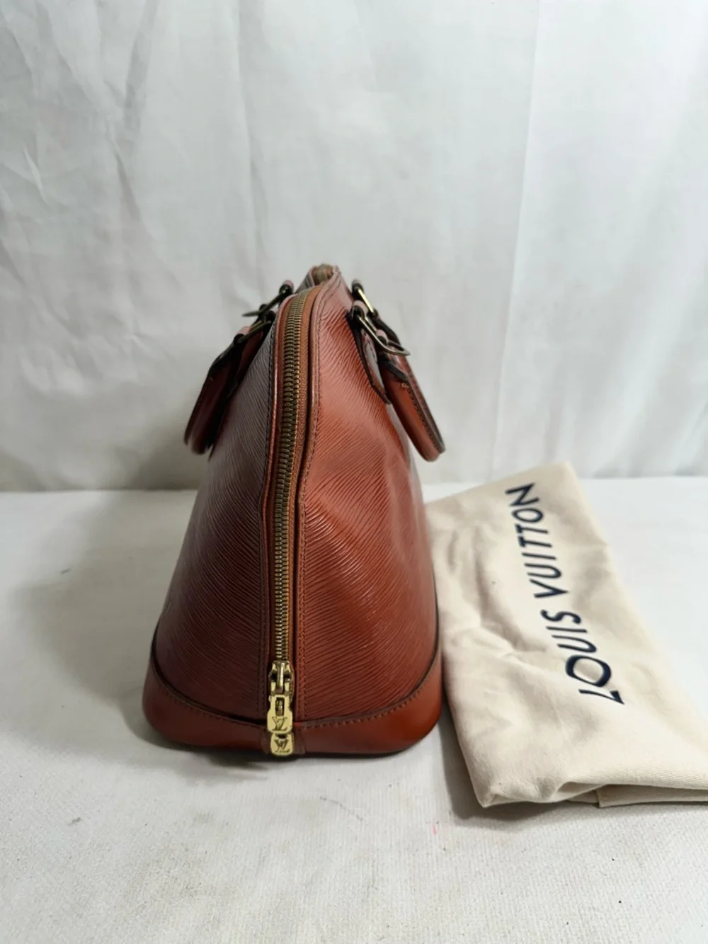 Louis Vuitton Cognac Epi Leather Alma Satchel - Picture 3 of 11
